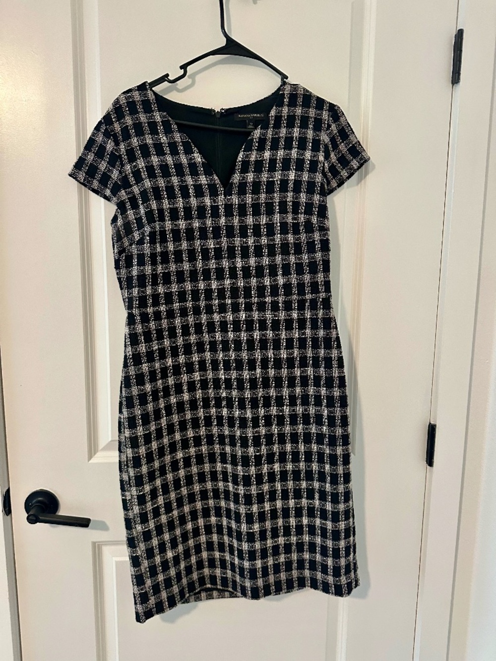 Banana Republic Black White Plaid Sheath Dress Size 10 Short Sleeve Workwear